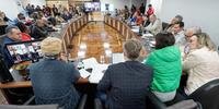 Bancada gaúcha do Congresso e deputados estaduais se encontraram em reunião emergencial na ALRS