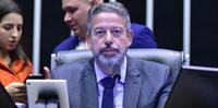 Lira acumula divergências com o ministro das Relações Institucionais, Alexandre Padilha