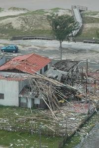 Destruição causada pelo Furacão Catarina no RS e em SC, em 2004