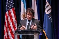 Mandatário argentino fez viagem aos EUA com a Aerolineas Argentinas