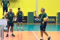 Bernardinho retoma comando da seleção brasileira de vôlei