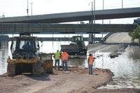 Demolição faz parte do trabalho de ligação da avenida Castelo Branco com o Túnel da Conceição