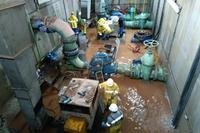 Técnicos do Dmae seguem trabalhando na Estação de Bombeamento de Água Bruta (EBAP) Moinhos de Vento