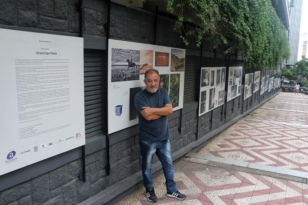 A Galeria Escadaria completa dois anos sob a coordena&ccedil;&atilde;o geral, dire&ccedil;&atilde;o e curadoria do publicit&aacute;rio e fot&oacute;grafo Marcos Monteiro