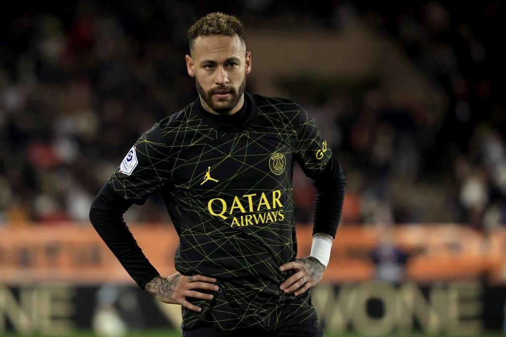 Neymar tem futuro indefinido no PSG