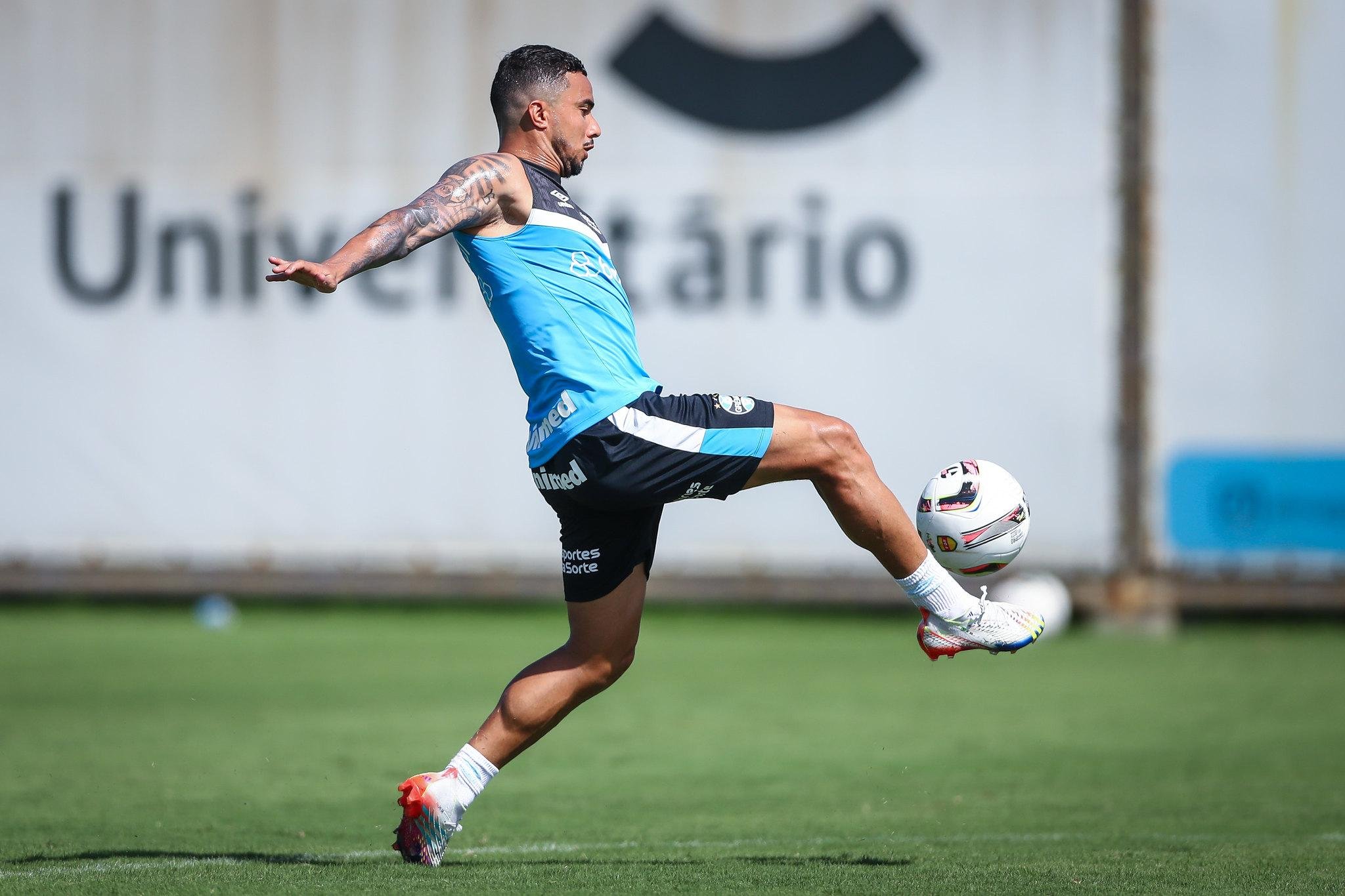 F&aacute;bio em treino do Gr&ecirc;mio no CT Presidente Luiz Carvalho