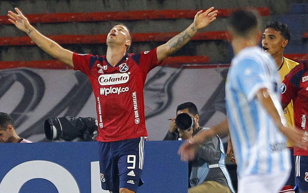 Atacante deixou sua marca no primeiro tempo