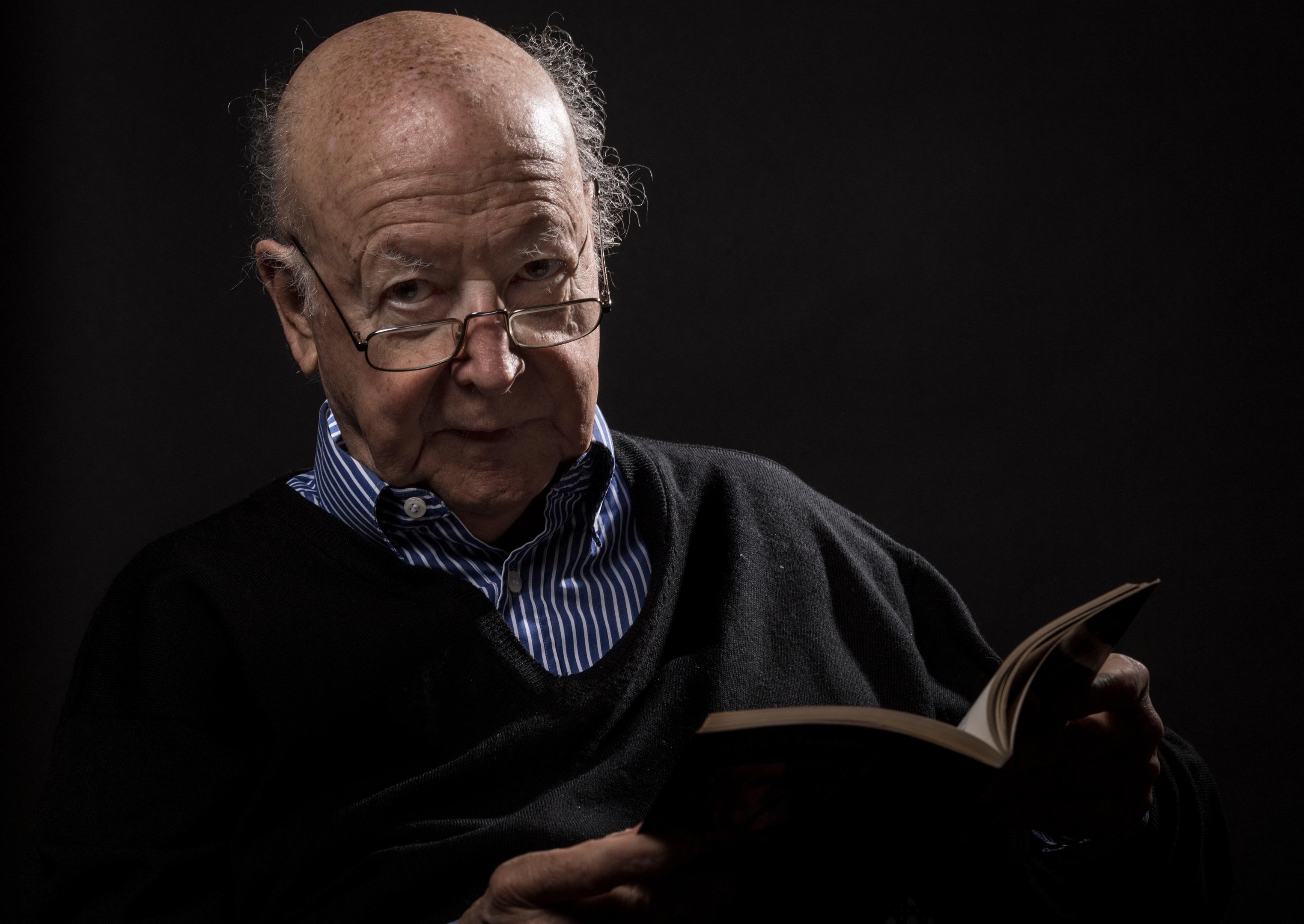 Jorge Edwards foi ganhador do pr&ecirc;mio Cervantes em 1999, pr&oacute;ximo de Pablo Neruda e autor do livro "Persona Non Grata". Registro de 2017.