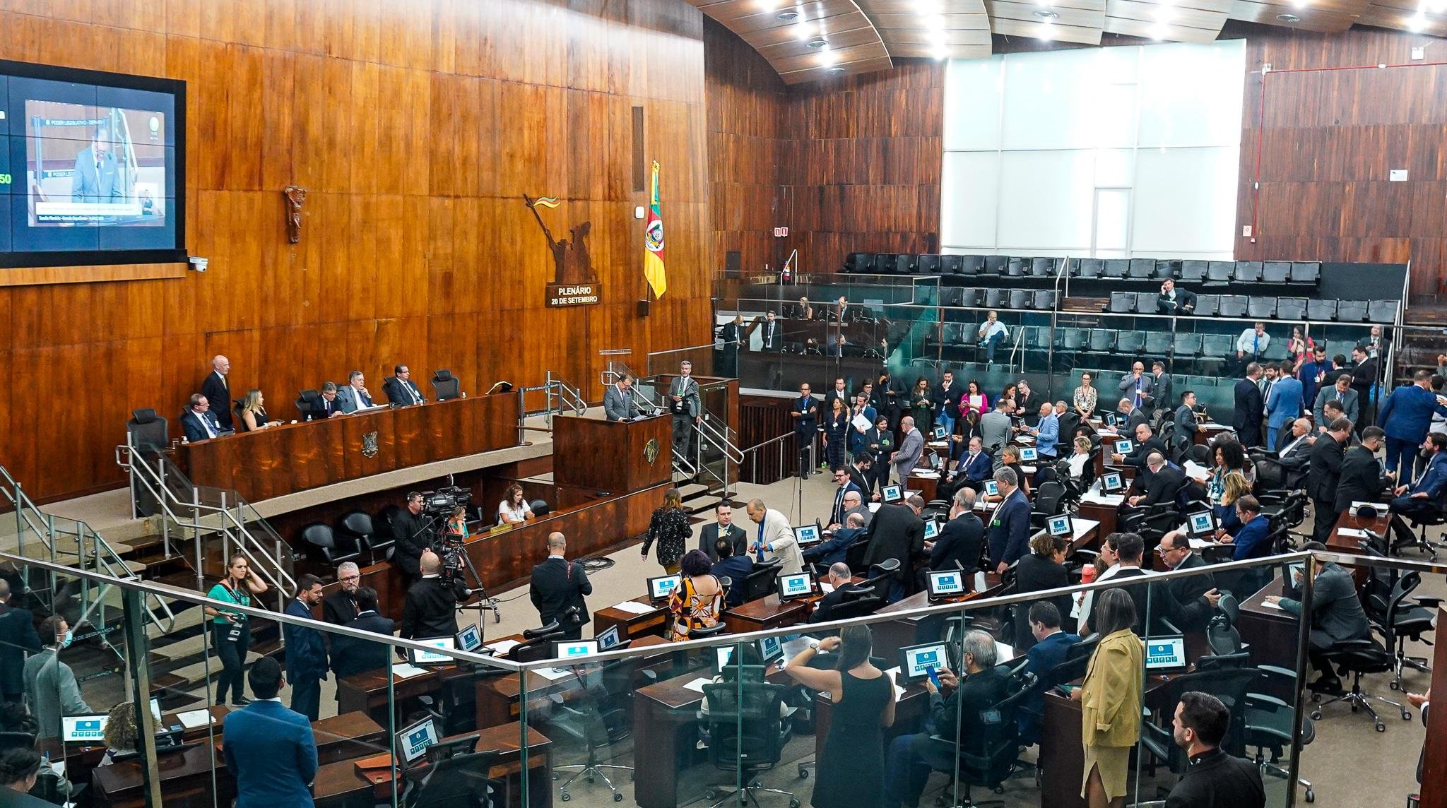 Piso do Magist&eacute;rio vai &agrave; vota&ccedil;&atilde;o no dia 4 de abril