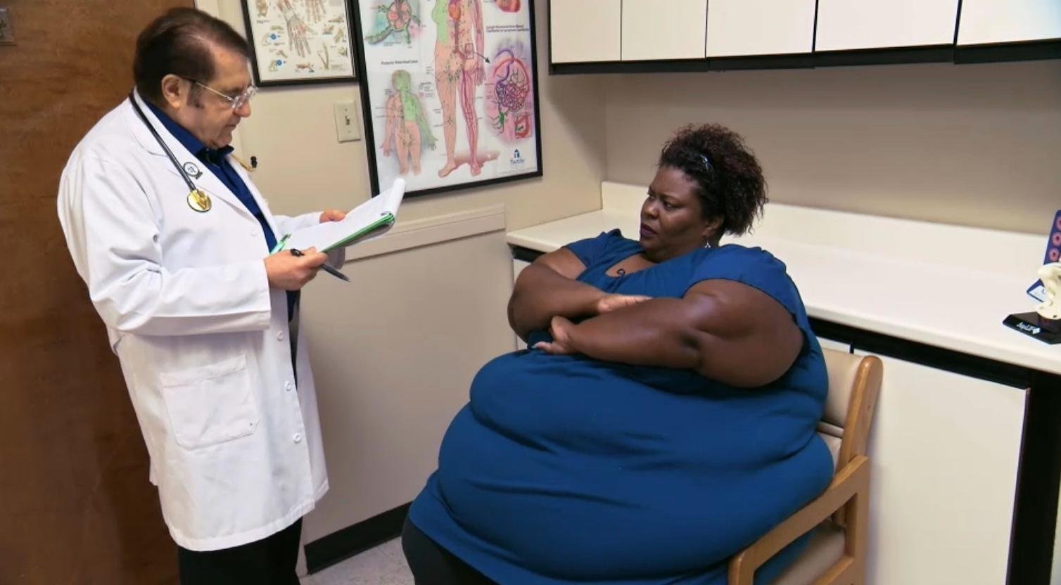 Cynthia, que chegou ao seu limite ao pesar 277 quilos, busca orienta&ccedil;&atilde;o m&eacute;dica