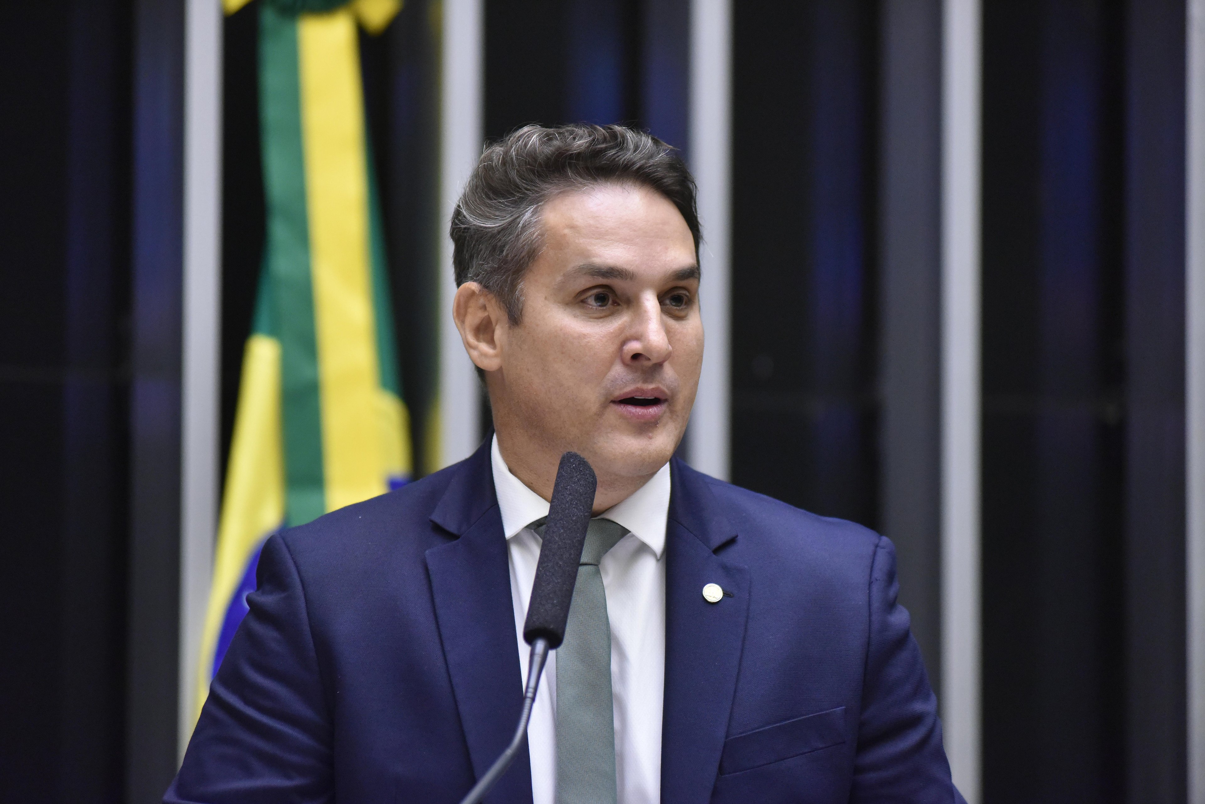 Tenente-Coronel Zucco &eacute; o relator da proposta do piso dos guardas municipais
