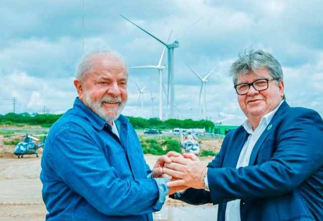 Lula e o governador da Para&iacute;ba Jo&atilde;o Az&ecirc;vedo inauguram o Complexo Renov&aacute;vel Neoenergia
