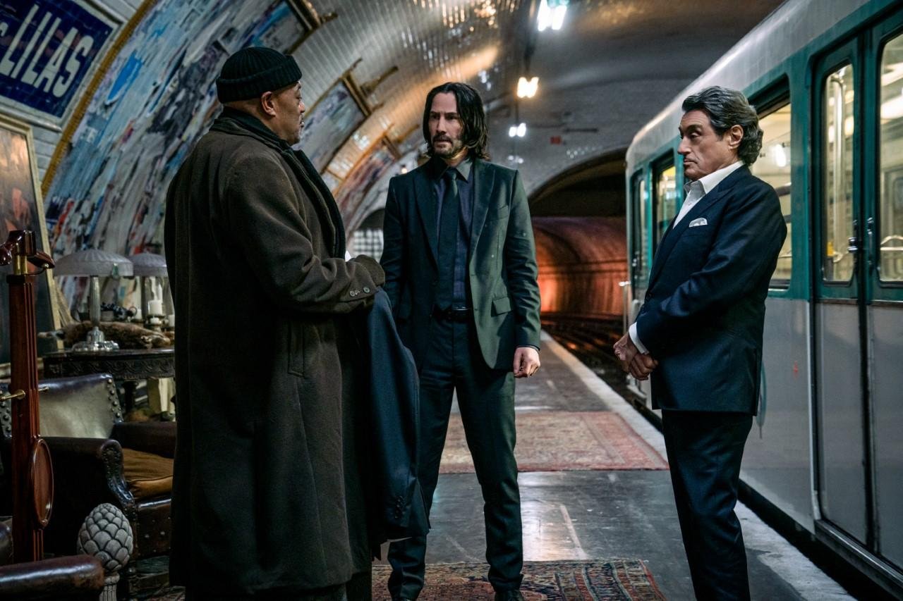 Keanu Reeves (C) interpreta pela &uacute;ltima vez o assassino de aluguel John Wick, que tem a cabe&ccedil;a colocada a pr&ecirc;mio