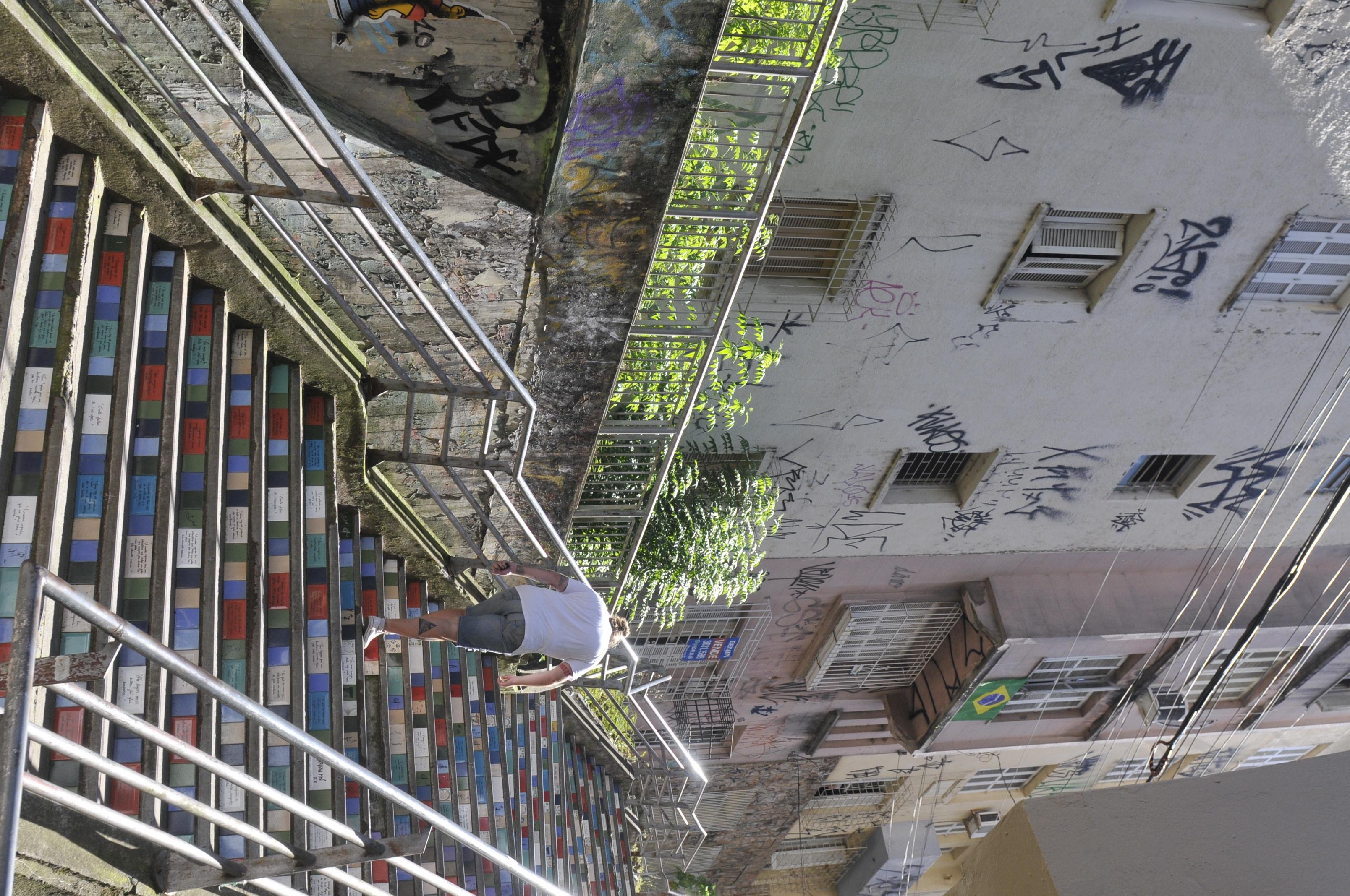 Escadaria conta com 170 degraus