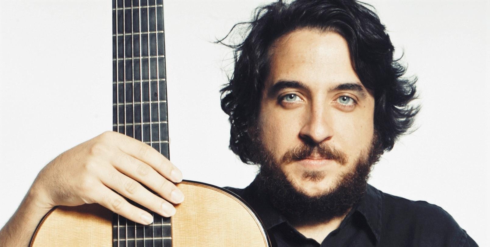 Domingo com show de Jo&atilde;o Camarero, um dos mais importantes violonistas da atualidade