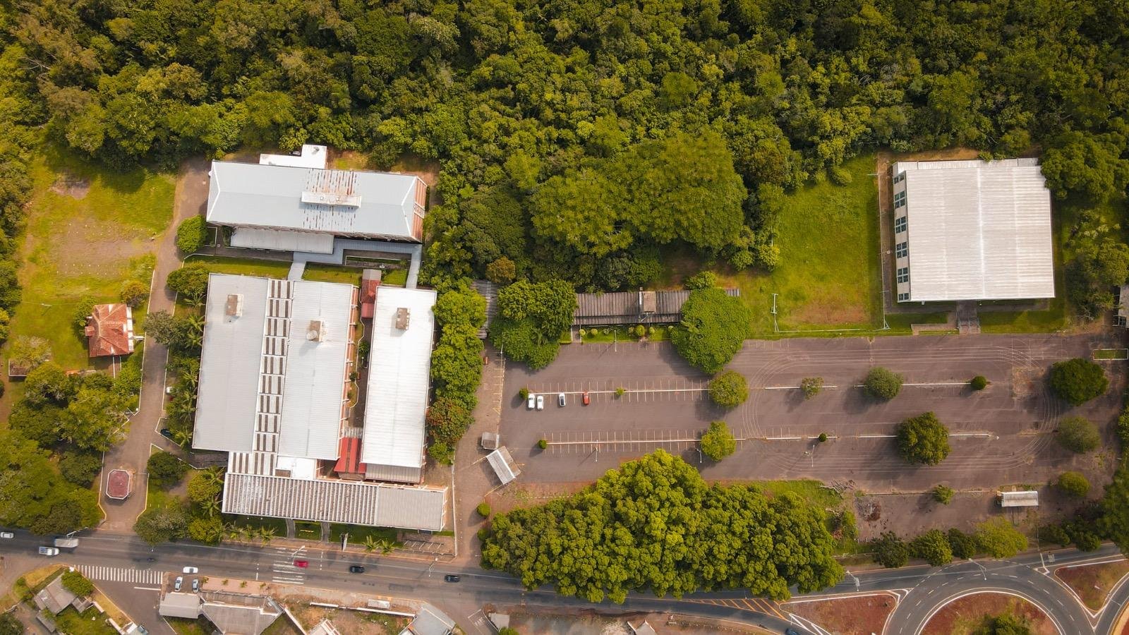 Parceria visa preservar atividades acad&ecirc;micas e sediar estruturas da administra&ccedil;&atilde;o municipal no bairro S&atilde;o Vicente, a partir de abril