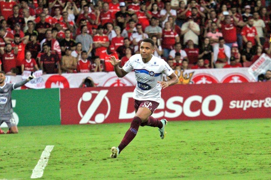 Briga ocorreu ao fim da semifinal do Campeonato Ga&uacute;cho, que garantiu o time de Caxias do Sul na final