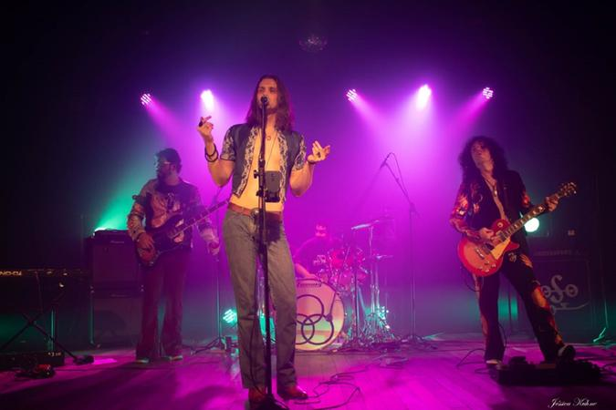 Banda Presence Led Zeppelin