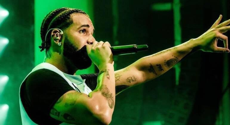 Drake foi 'cobrado' pelo Serasa ap&oacute;s n&atilde;o devolver cach&ecirc; do Lollapalooza