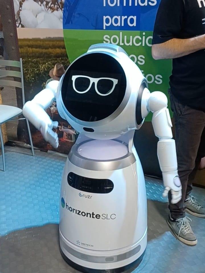 Batizado de "Horizonte SLC&rdquo;, rob&ocirc; &eacute; novidade da empresa agr&iacute;cola para a edi&ccedil;&atilde;o de 2023