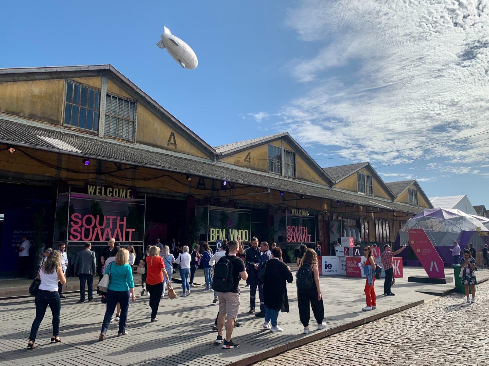Sol aparece, mas forma&ccedil;&atilde;o de nuvens leva chuva, inclusive &agrave; South Summit em Porto Alegre