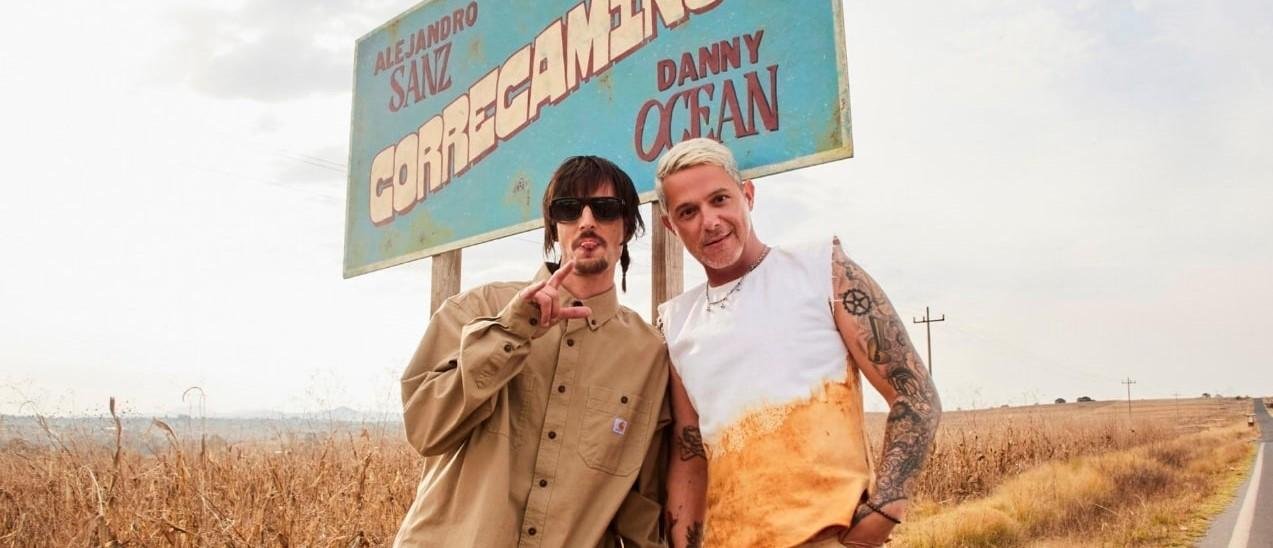 Alejandro Sanz e Danny Ocean em cena de clipe 'Correcaminos'