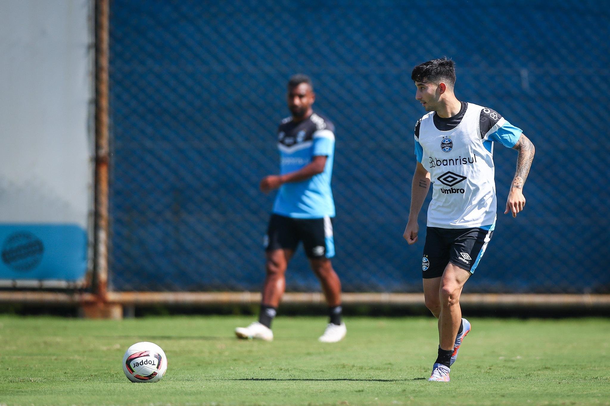 Villasanti em treino do Gr&ecirc;mio
