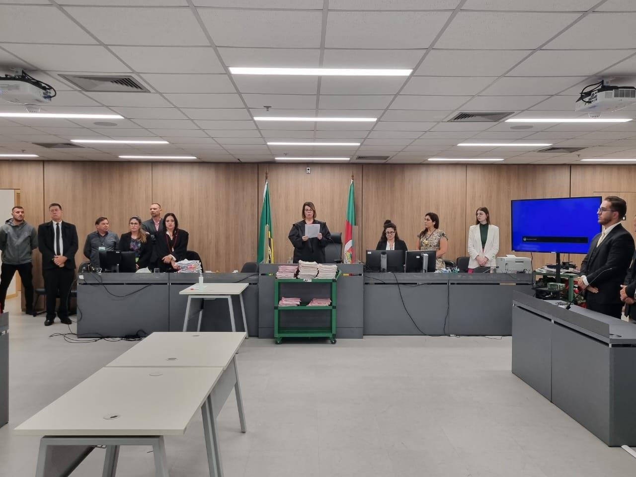 Ju&iacute;za Lourdes Helena Pacheco da Silva leu a senten&ccedil;a na madrugada deste s&aacute;bado
