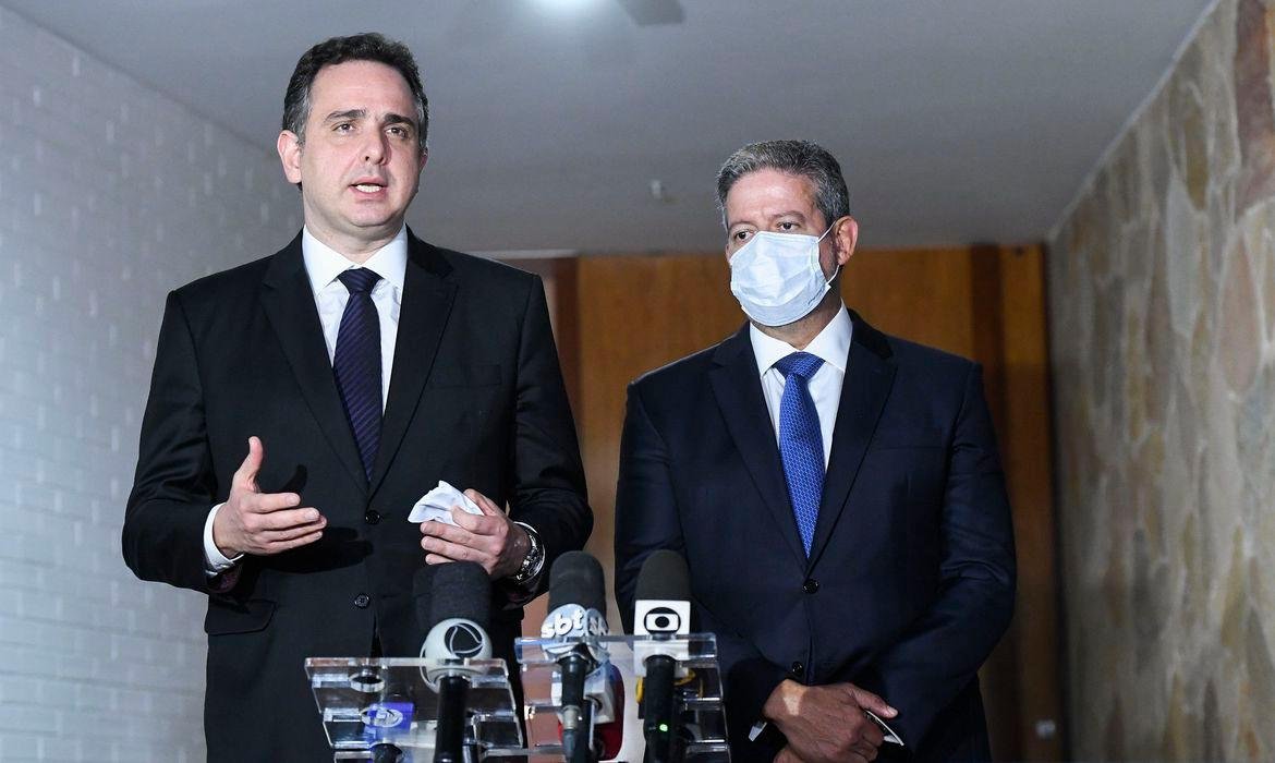 Rodrigo Pacheco, presidente do Senado e do Congresso Nacional, e Arthur Lira, presidente da C&acirc;mara dos Deputados