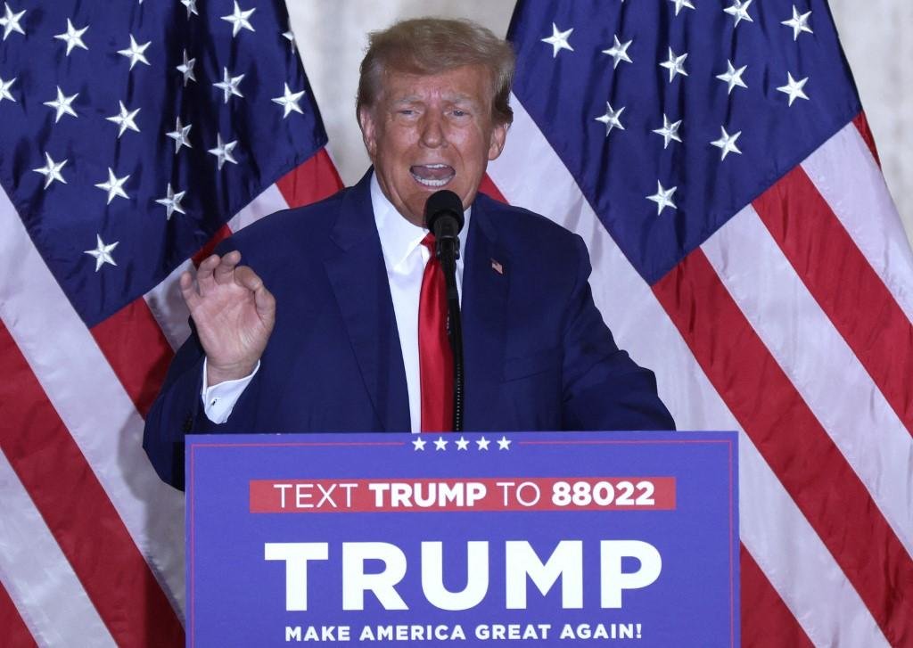 Donald Trump discursa na Fl&oacute;rida