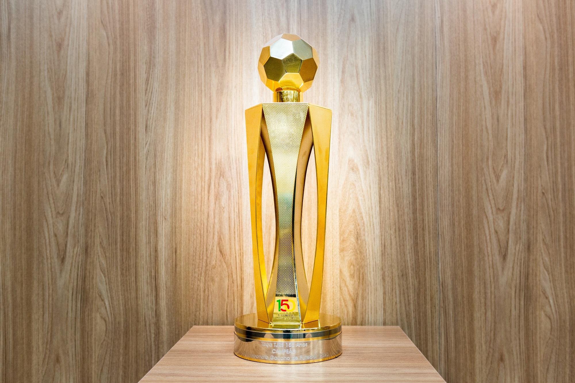 Trof&eacute;u ser&aacute; entregue ao campe&atilde;o ga&uacute;cho 2023