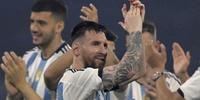 Messi coroou participação com um hat-trick sobre Curaçao