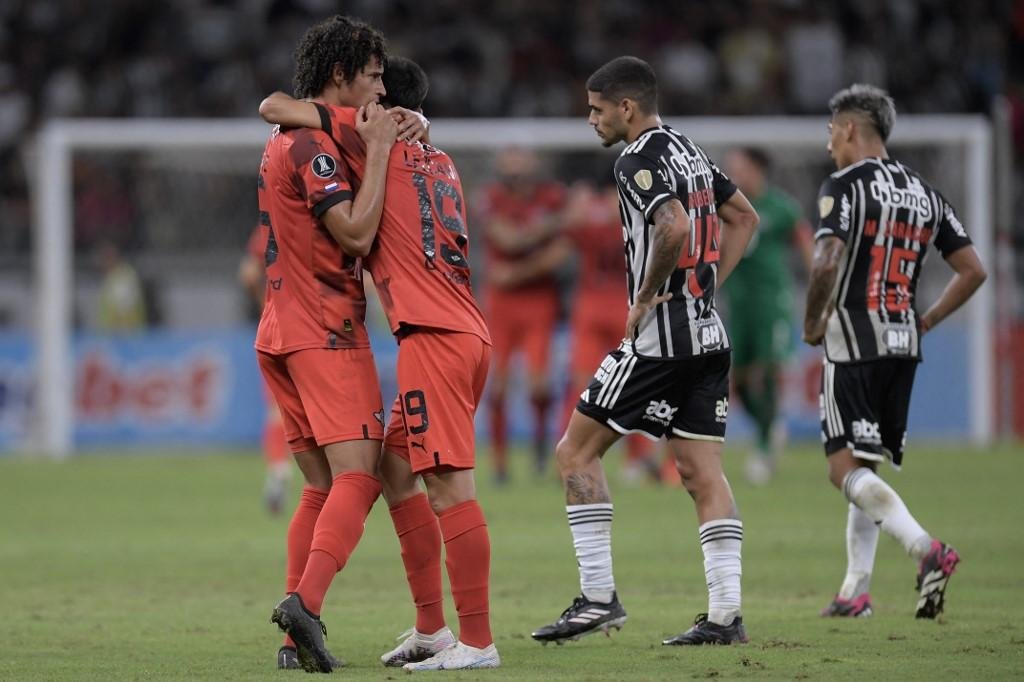 Time paraguaio surpreendeu os donos da casa