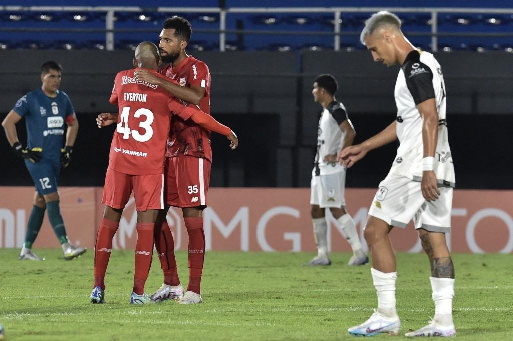 Vit&oacute;ria fora d&aacute; confian&ccedil;a a equipe brasileira