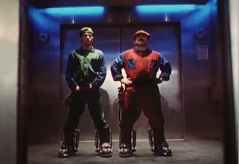 Live action de 1993, dirigida por Annabel Jankel e Rocky Mortonom, com Bob Hoskins como Mario e John Leguizamo como Luigi