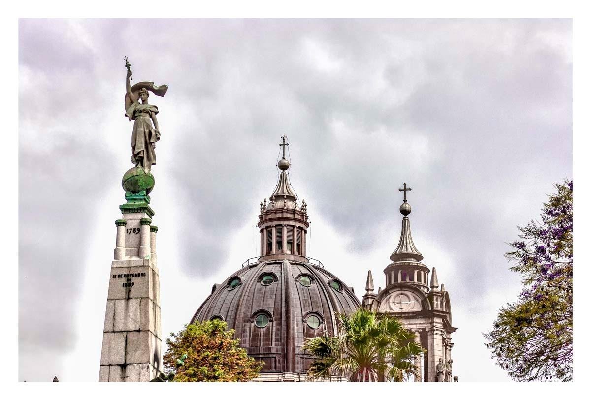 Scaravaglione destaca obras art&iacute;sticas representadas em monumentos e est&aacute;tuas na cidade de Porto Alegre