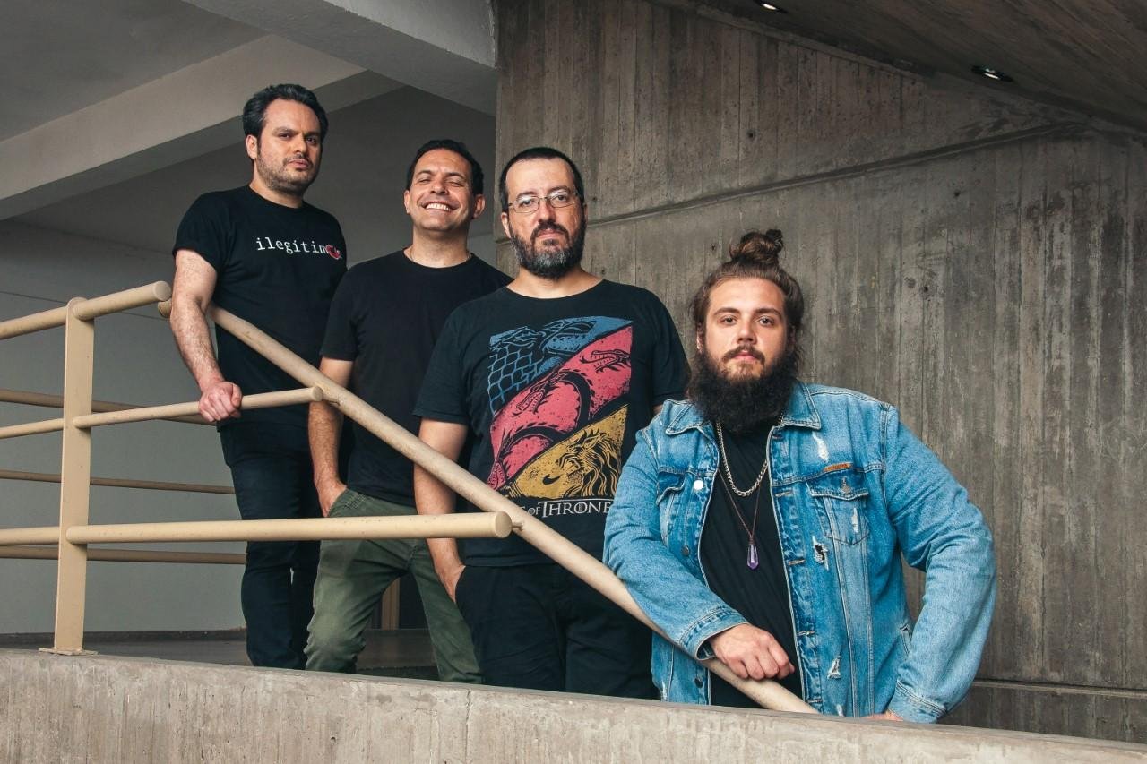 A ileg&iacute;timos vem lan&ccedil;ando singles que far&atilde;o parte do primeiro &aacute;lbum do grupo