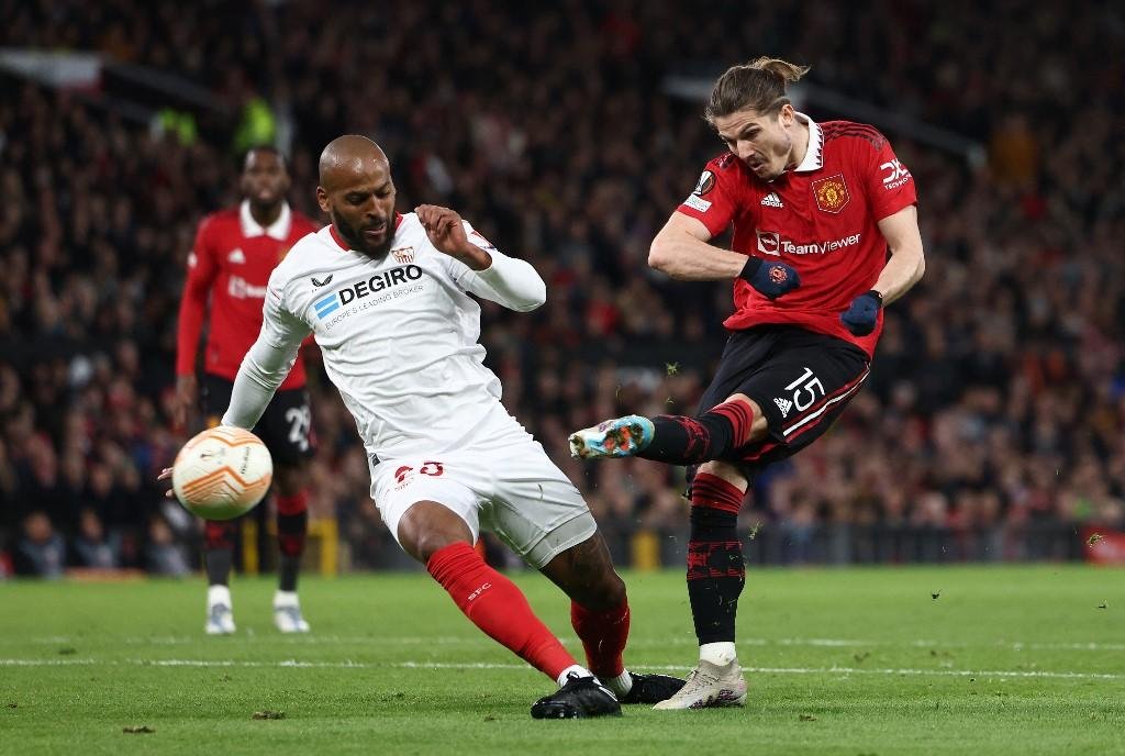 Manchester United e Sevilla empataram por 2 a 2, em Old Trafford
