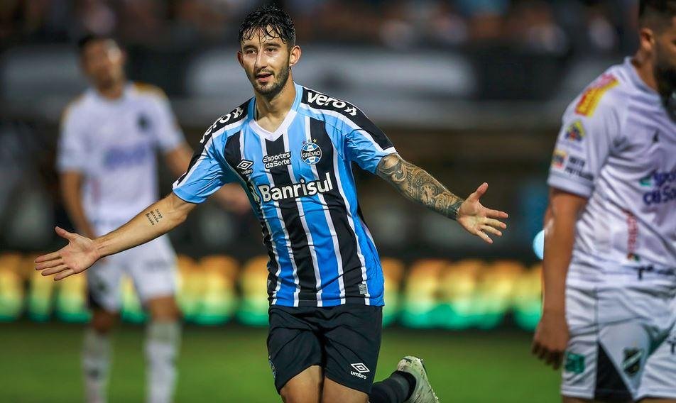 Gr&ecirc;mio abriu boa vantagem contra o ABC na terceira fase da Copa do Brasil