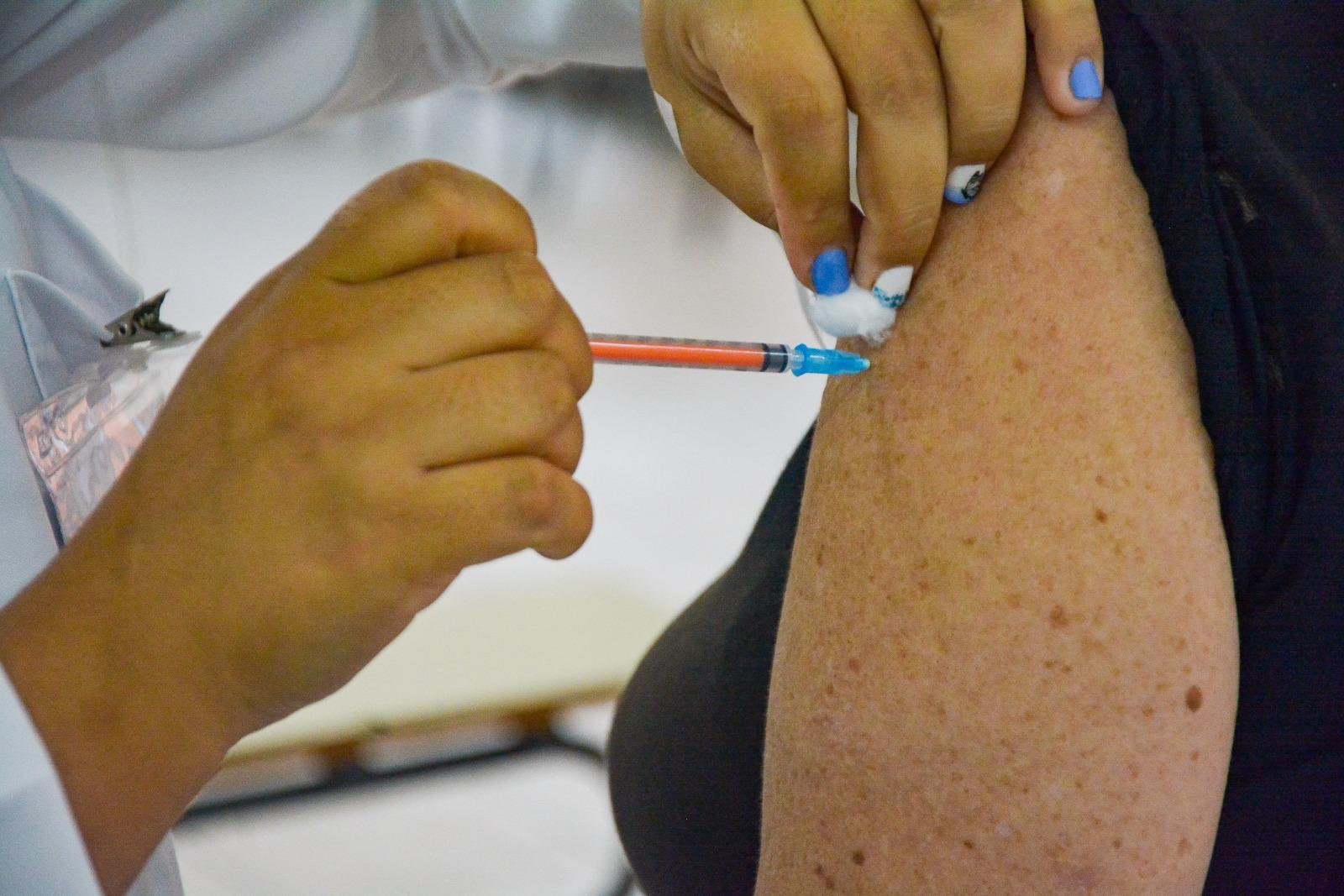 Moderna &eacute; pioneira no desenvolvimento da tecnologia de RNA mensageiro, que pode ser usada contra diversas doen&ccedil;as