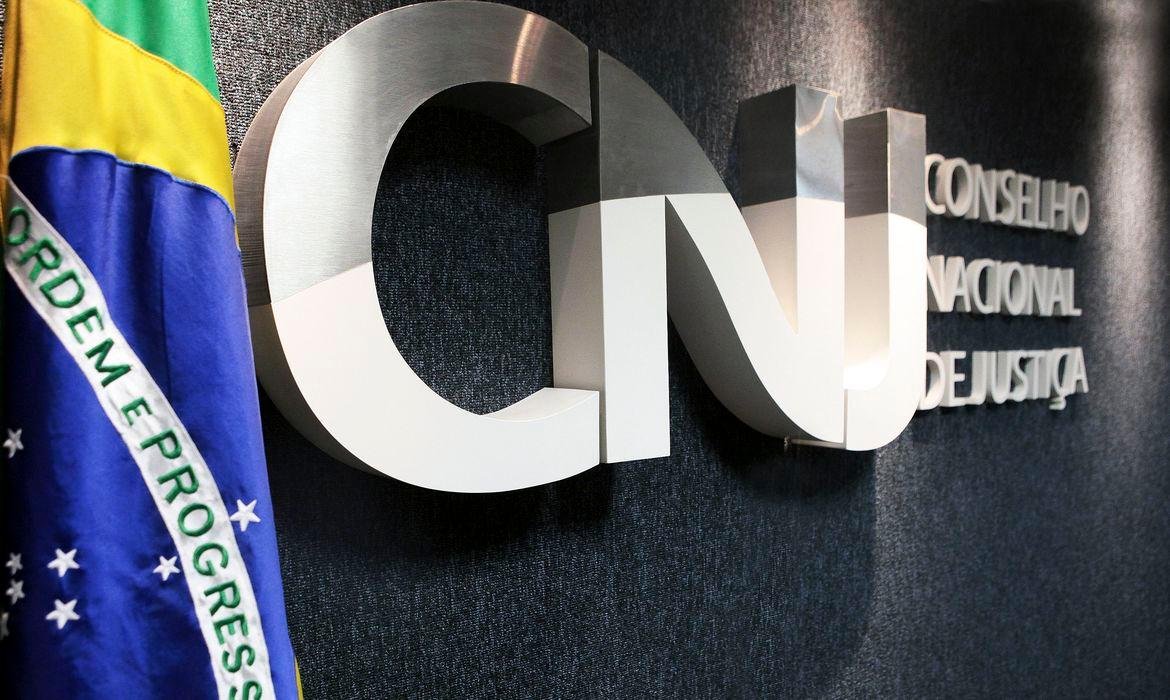 Com a decis&atilde;o do CNJ, Malucelli e Appio ter&atilde;o cinco dias para se manifestarem sobre a quest&atilde;o