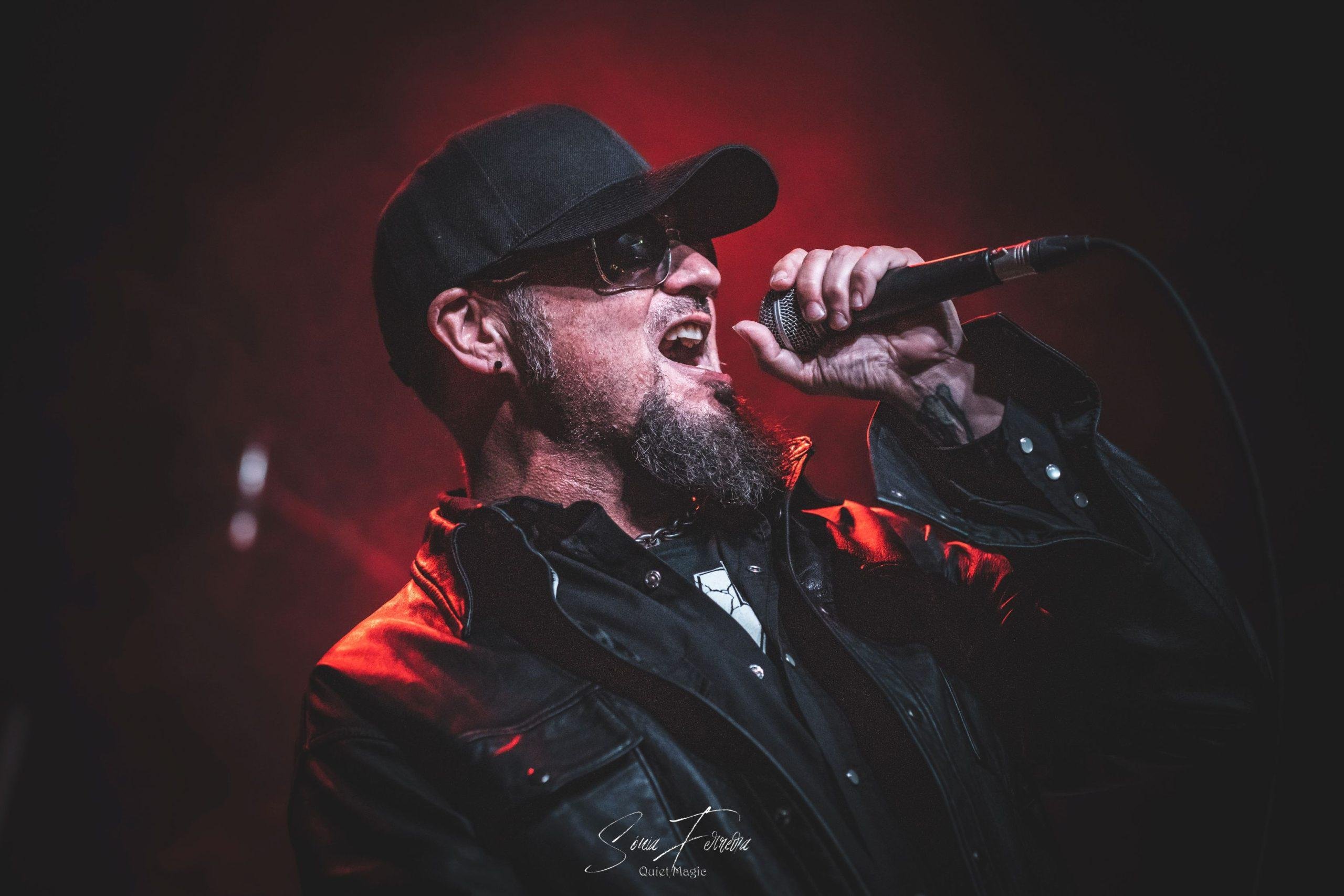 Tim Ripper Owens far&aacute; show no Opini&atilde;o