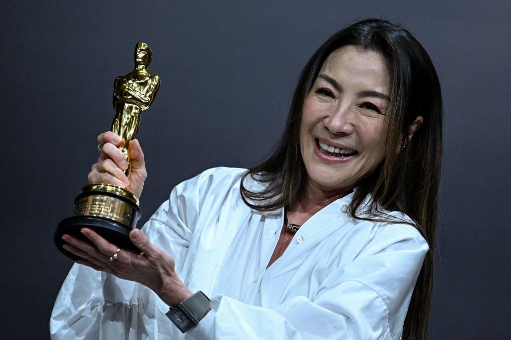 Michelle Yeoh acredita na representa&ccedil;&atilde;o,  diversidade e, sobretudo, na emancipa&ccedil;&atilde;o das mulheres