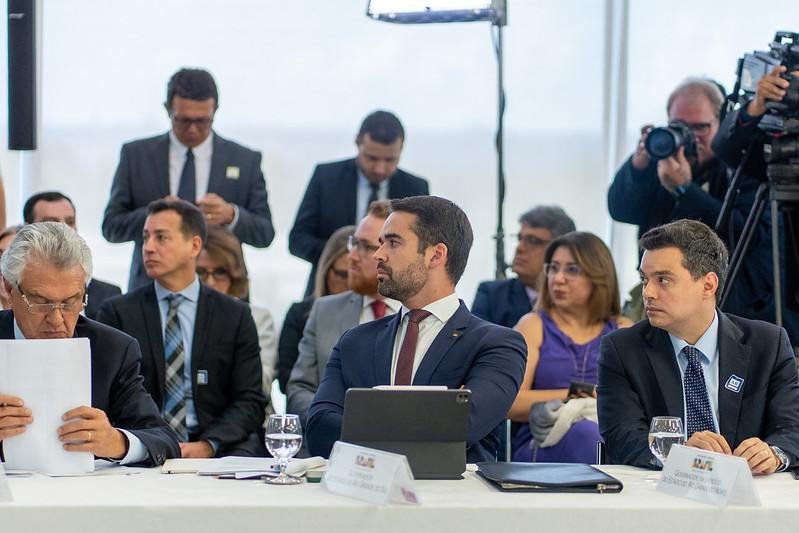 Leite participou da reuni&atilde;o promovida pelo Governo Federal sobre viol&ecirc;ncia nas escolas