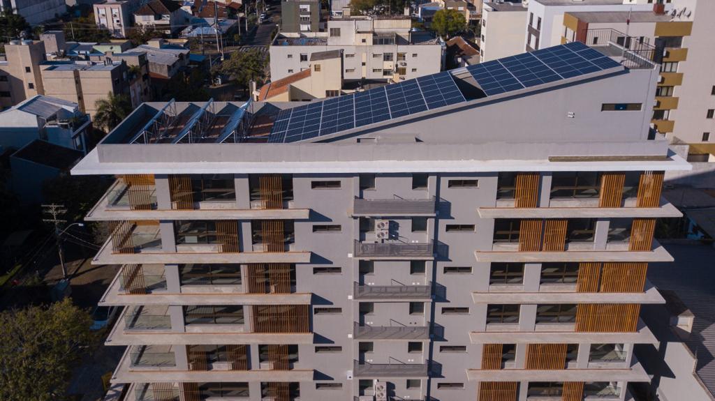 Pr&eacute;dio tem energia fotovoltaica, fachada t&eacute;rmica e autolimpante