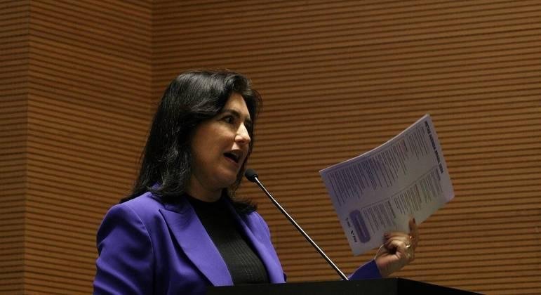 Ministra vai percorrer as capitais do pa&iacute;s ouvindo reivindica&ccedil;&otilde;es