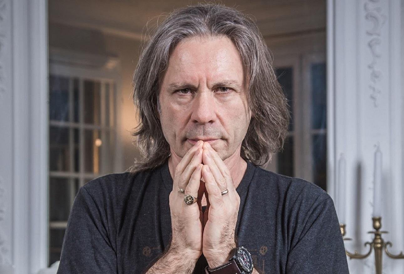 Bruce Dickinson se apresenta em Porto Alegre na ter&ccedil;a em concerto com orquestra e em tributo a Jon Lord e ao Deep Purple