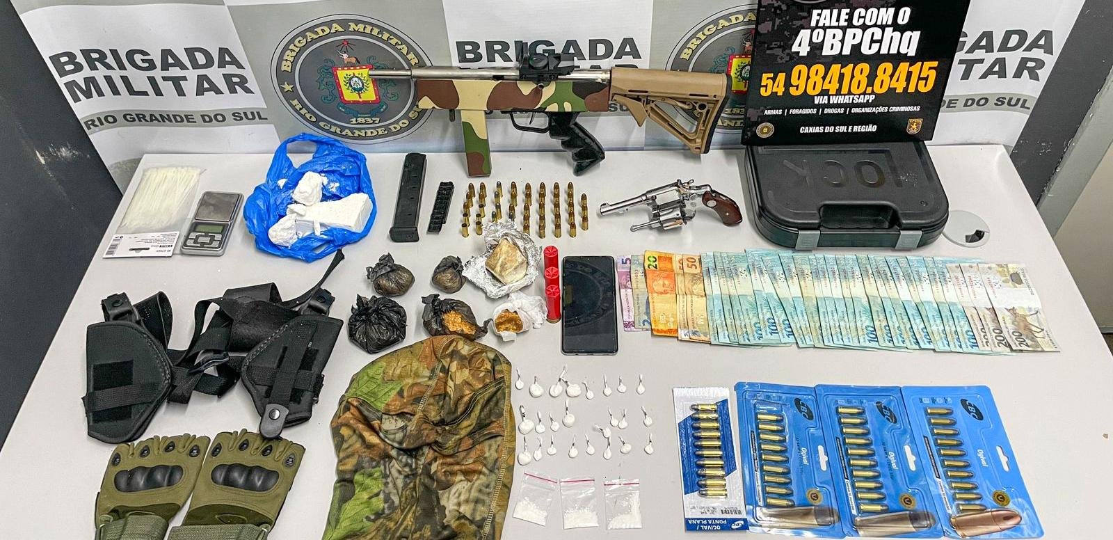 Muni&ccedil;&otilde;es, drogas, dinheiro e outros objetos foram tamb&eacute;m recolhidos