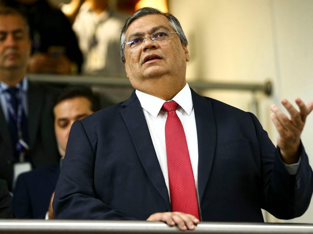 Ministro da Justi&ccedil;a afirmou que alguns dos participantes dos atos de vandalismo v&atilde;o passar "muitos anos no c&aacute;rcere"