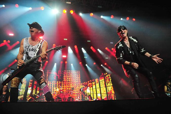Pioneira do hard rock e conhecida por disseminar o heavy metal nos anos 70 e 80, a Scorpions est&aacute; de volta a Porto Alegre